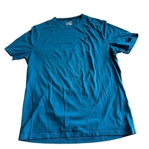 Under Armour tee